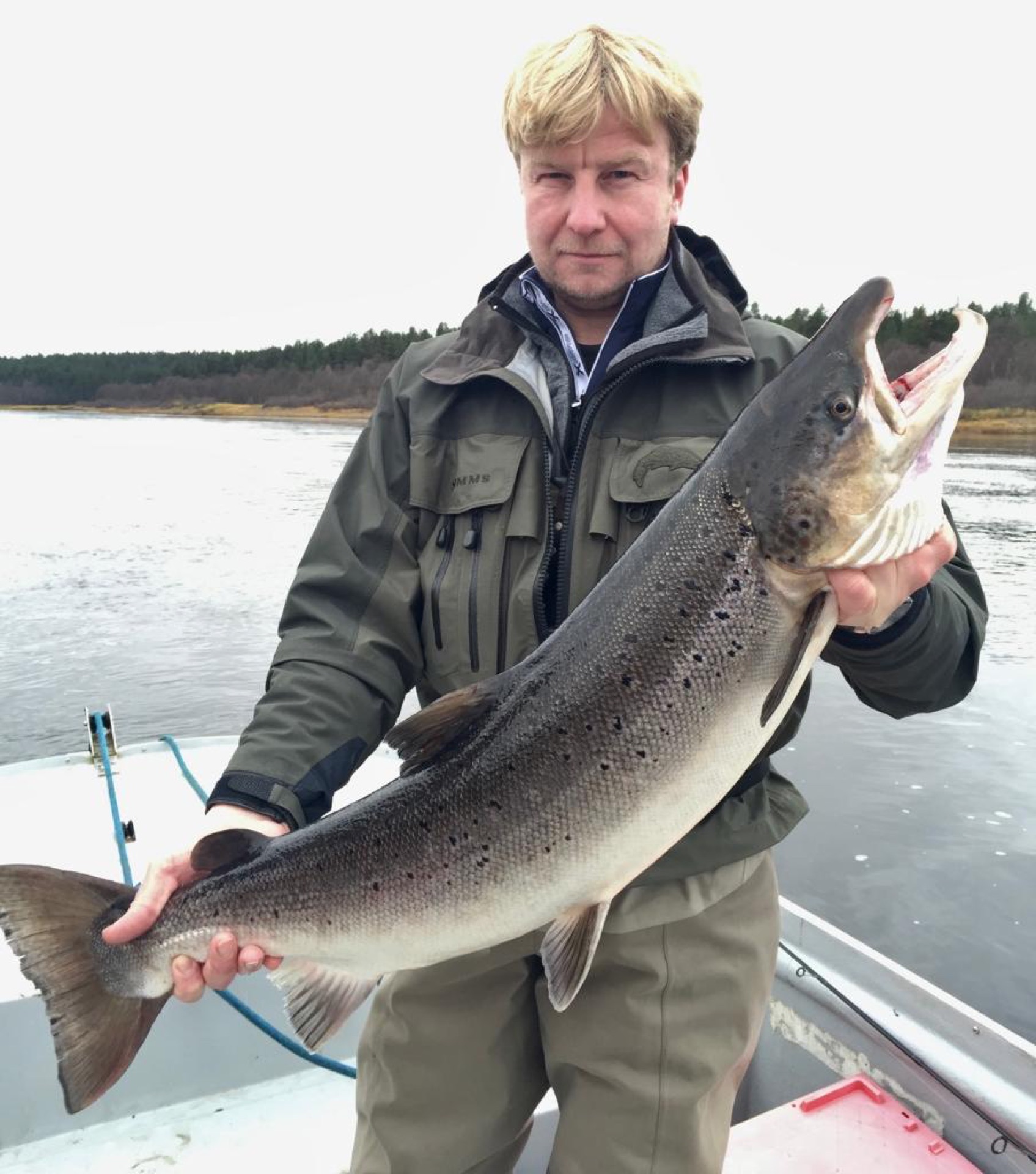 Семга на реке Поной